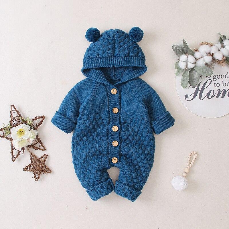 Baby Bear Onesie | Stickad onesie med björnöron!