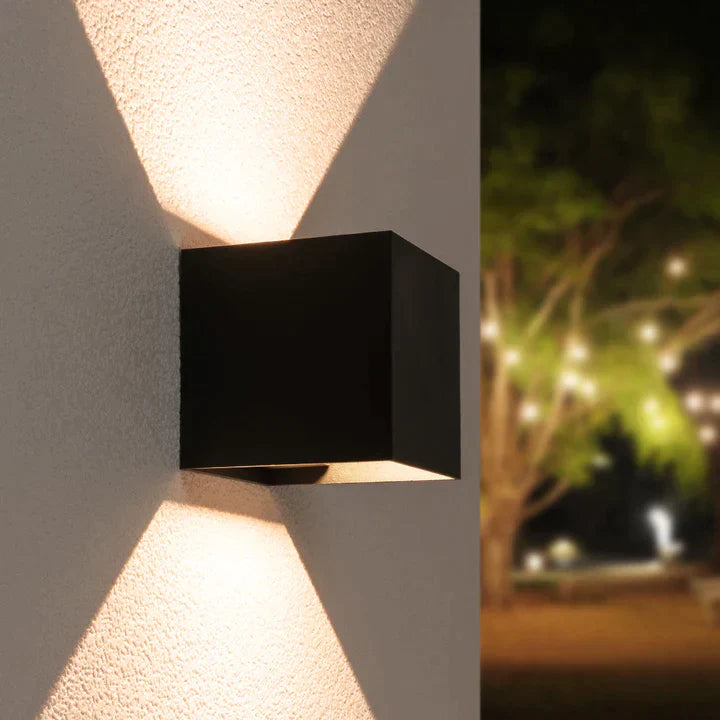 Cubic™ - Lyxig symmetrisk LED-vägglampa